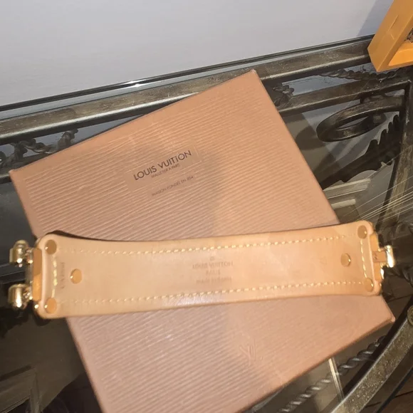 Louis Vuitton Gold and Brown Bracelet never worn - Picture 7 of 12